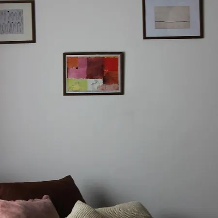 Buzzing Retreat Velika Remeta