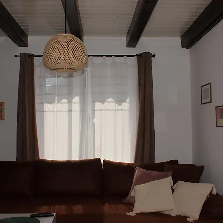 Buzzing Retreat Velika Remeta