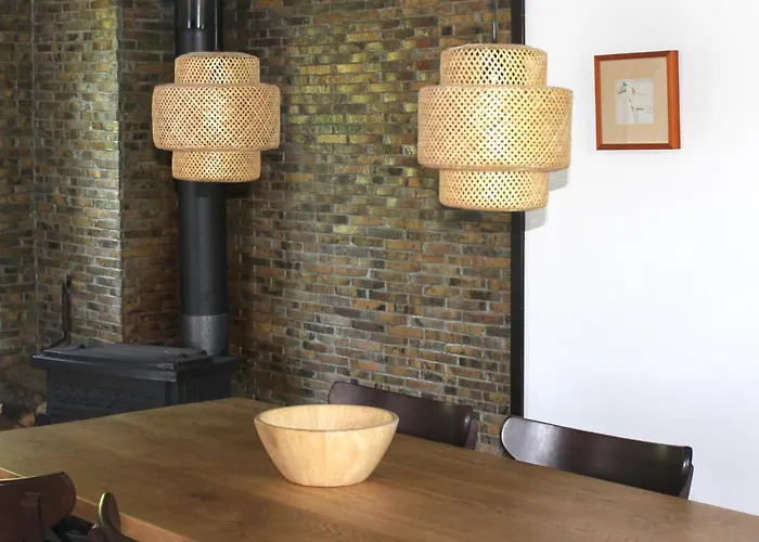 Buzzing Retreat Velika Remeta